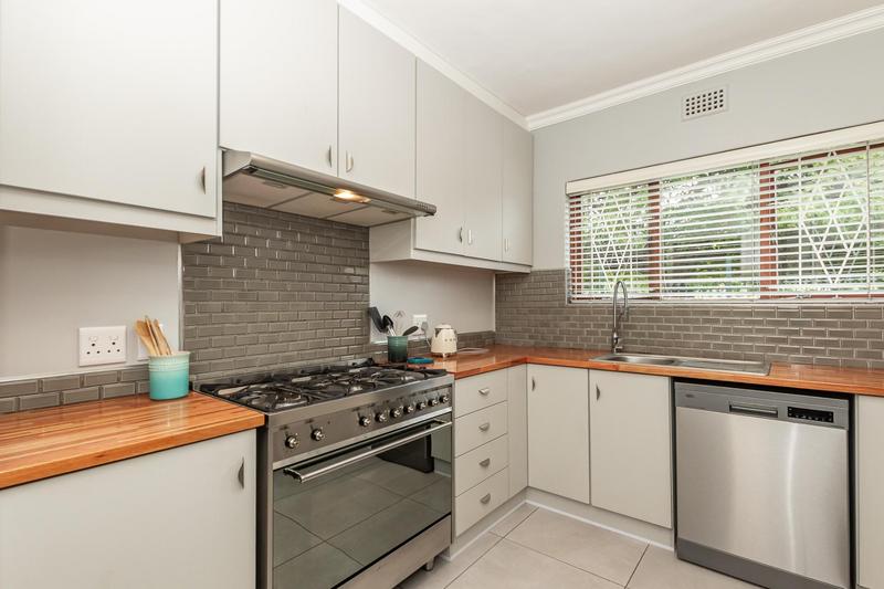 2 Bedroom Property for Sale in Pinelands Western Cape